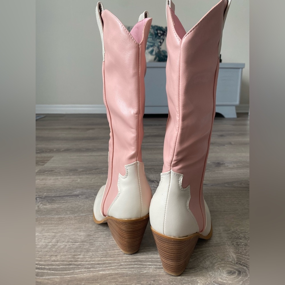 Bellini Pink and White Women's Boots NWOT - Picture 7 of 8
